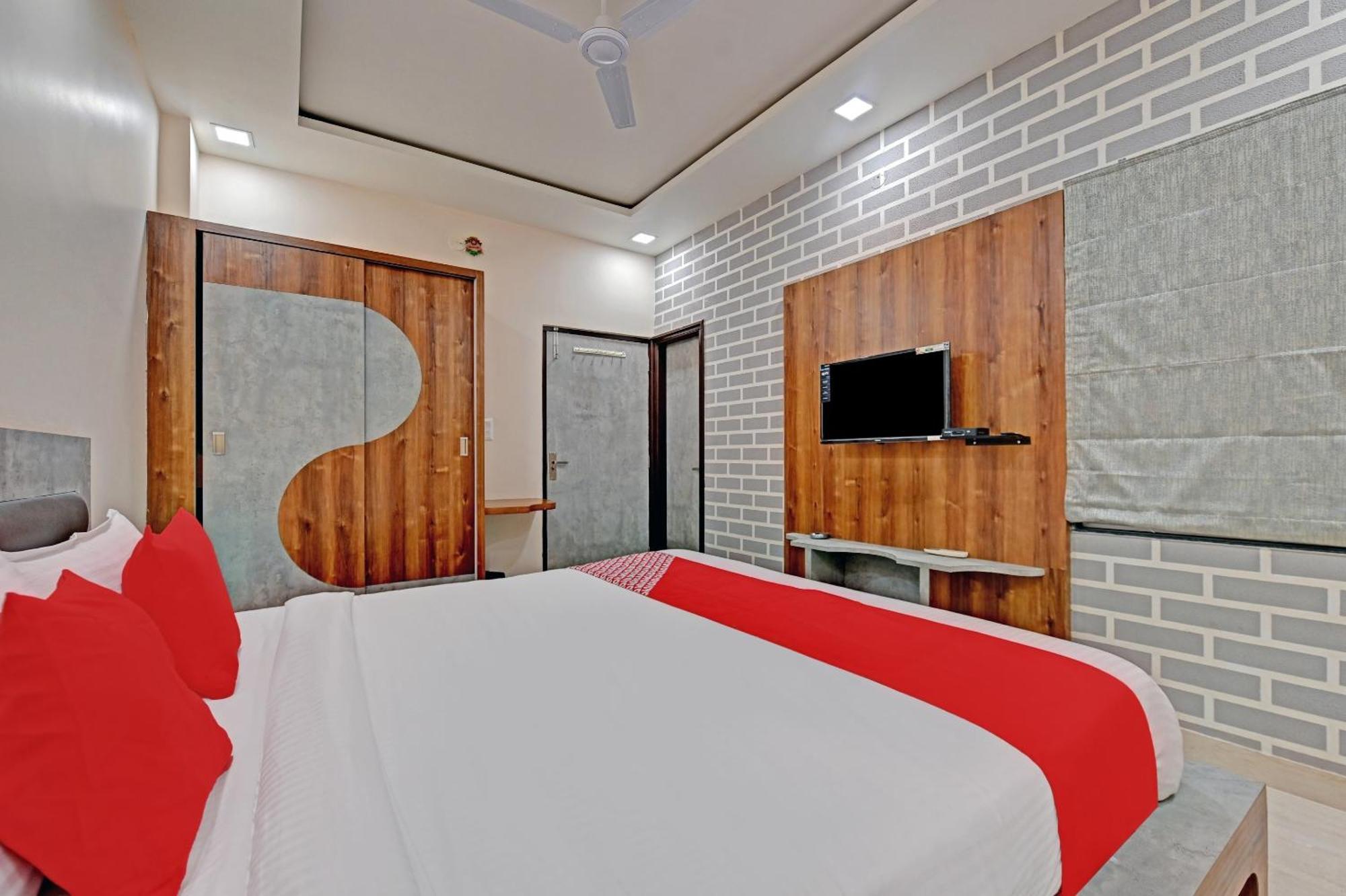Hotel O The Castle Home Stay Inn Divisione di Divisione di Jaipur Esterno foto