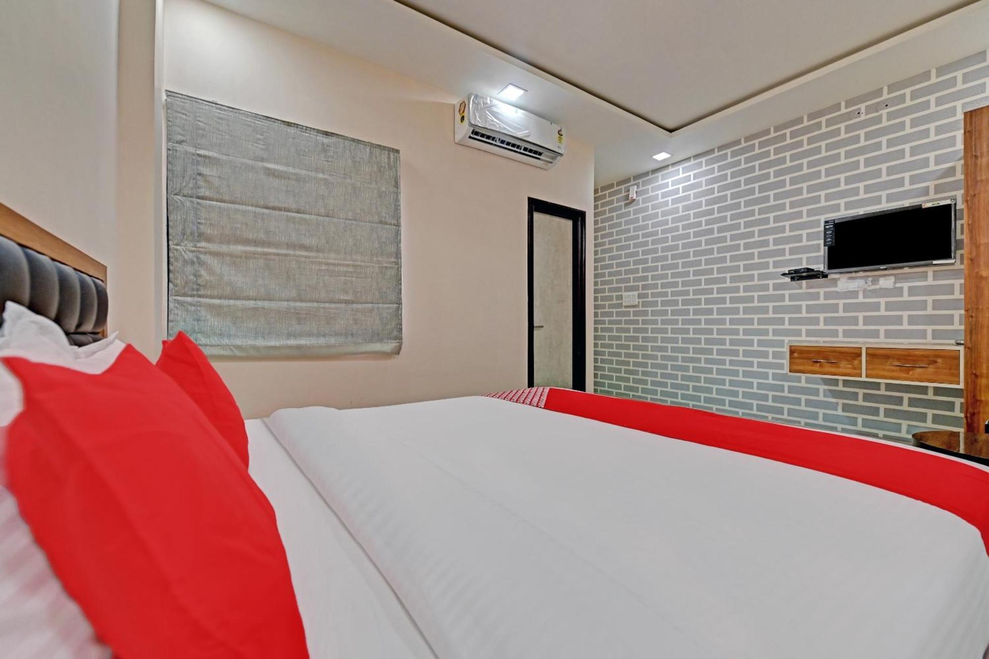 Hotel O The Castle Home Stay Inn Divisione di Divisione di Jaipur Esterno foto